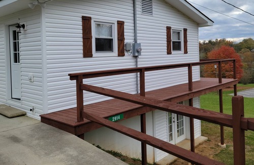 Kodak Casa | Welcome to Triple C Rentals, this home is clean, comfortable and convenient!!!!!