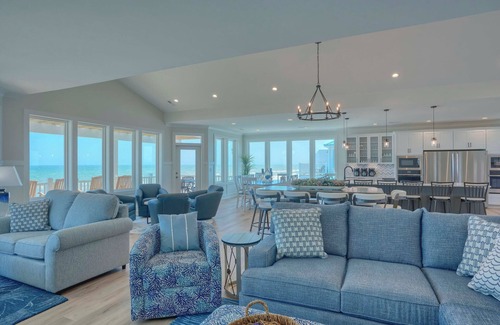 North Topsail Beach Casa | Welcome to Paradise NEW Incredible 9 BR Ocean Front S 37 Pool+HOT TUB+Tikki BAR!