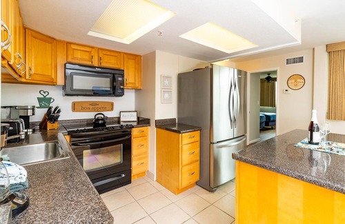 Kahana Condominio | Welcome to West Maui! Royal Kahana 2 Bd/2Ba ! Hotel zoned Safe to Book!