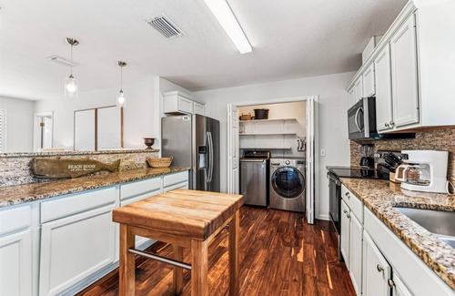 St. George Island Casa | Welcome to Wine Down!
