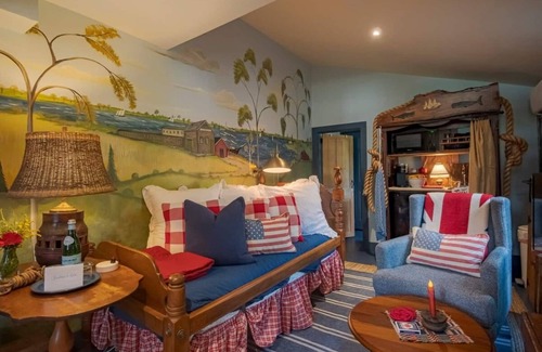 Stonington Casa | Welcome to Williams Home & Smith Cottage- A Nautical New England Inspiration!