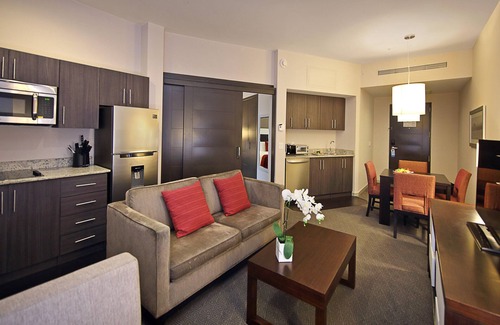 Panama City Hotel | Bienvenido al Wyndham Albrook Mall Hotel: lo conectamos a tanto en la ciudad de Panamá