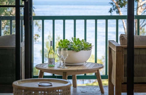 Sanctuary Point Casa | Welcome to your Waterfront Retreat in Sanctuary Point - Book 3 nights, pay for 2!