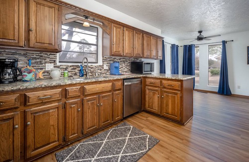 Norman Casa | Welcome to your backyard Oasis, right next to OU. Boomer Sooner!