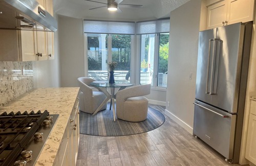 Lantern Bay Estates Condominio | Welcome to your dream beach winter retreat in Dana Point, California.