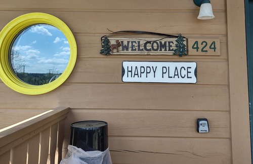 Warrens Cabina | Welcome To Your Happy Place With Beautiful Sunsets
