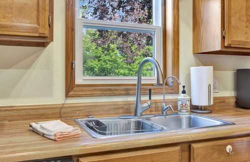 Farviews - Pattee Canyon Casa | Welcome to your Missoula getaway! A spacious stay near Downtown & the University