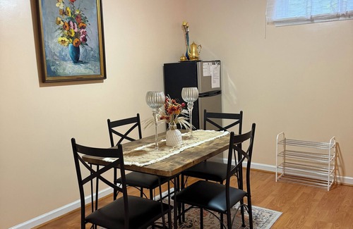 Charlottesville Apartamento | Welcome to Your Perfect Home Away from Home – Comfort, and Relaxation Awaits!