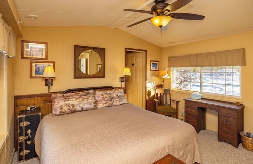 Concrete Casa | Welcome to your year-round mountain getaway and historic ranch in the foothills of the North Cascades!