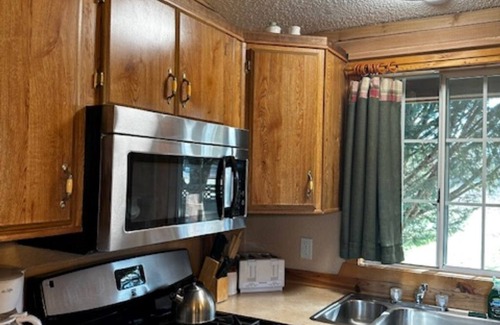 Concrete Cabaña | Welcome to your year-round mountain getaway and historic ranch in the foothills of the North Cascades!