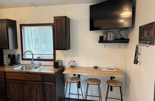 Kenai Cabina | Welcoming 1-bedroom cabin in Kenai
