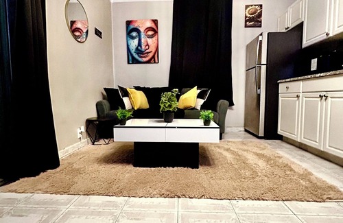 Williamsbridge Casa | Welcoming 1-bedroom house in The Bronx.