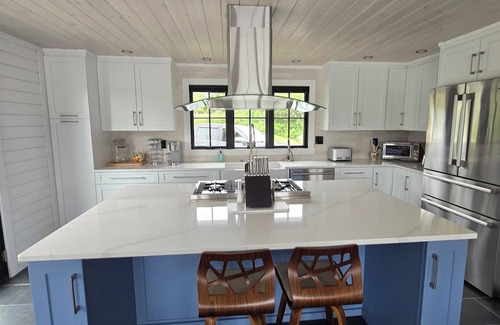 West Tremont Casa | Welcoming 2-bedroom house with AC in charming Tremont