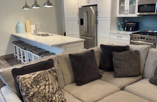 Alpine Apartamento | Welcoming 3-bedroom apartment with fabulous views in Alpine