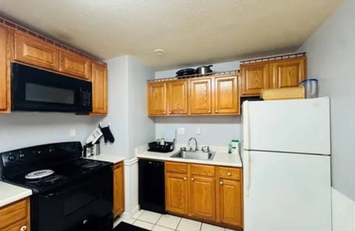 Groesbeck Casa | Welcoming 3-bedroom house with AC in Cincinnati