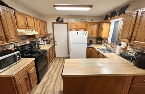 Jim Thorpe Casa | Welcoming 3-bedroom house with Bonus Room in Jim Thorpe! Perfect for the family!