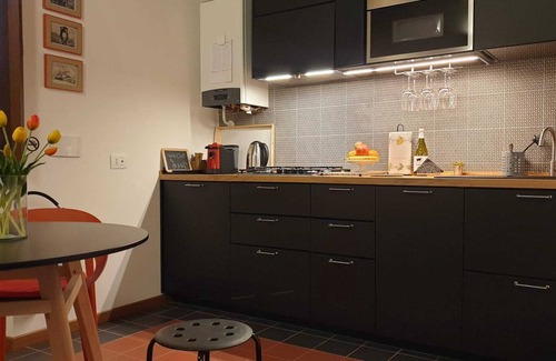 L'Aquila Apartamento | Welcoming 3bedroom apartment with WiFi and a kitchen-living in charming L'Aquila
