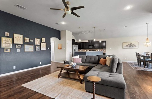 Salado Apartamento | Comfortable 3BR Home in Salado