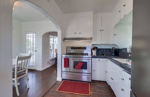 La Mesa Casa | Welcoming bungalow with den, ideal for longer stays, near everything!