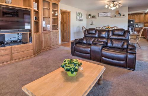 Canon City Casa | Welcoming Cañon City Abode - Walk to River!