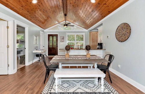 Guntersville Casa | Welcoming Georgia Mountain Retreat
