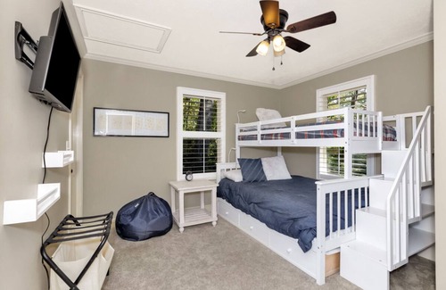 Guntersville Casa | Welcoming Georgia Mountain Retreat