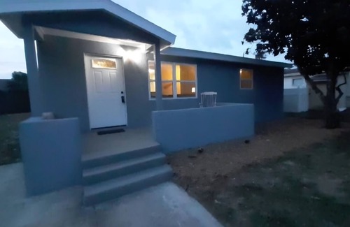 Cocoa Casa | Welcoming home with everything you need in Cocoa - 2 bedrooms
