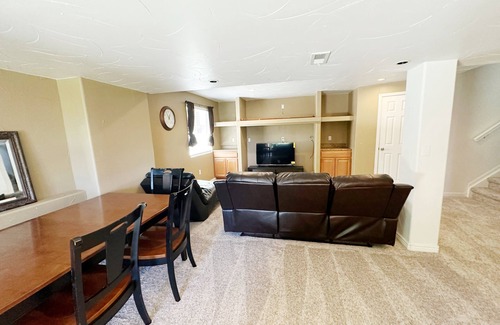 Parker Casa | Welcoming huge basement with 1 bed and private kitchen and bath with in Parker