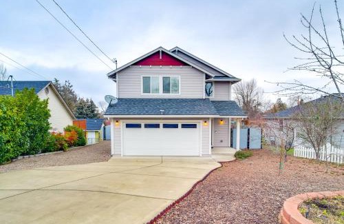 Medford Casa | Welcoming Medford Home Near Parks and Downtown!