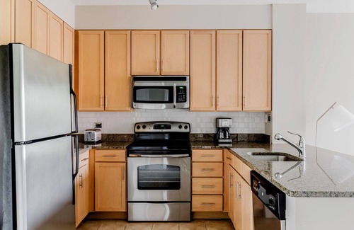 Mount Vernon Square Apartamento | Welcoming Mt Vernon Studio w/ Gym & Roof Pool, nr Uni, by Blueground