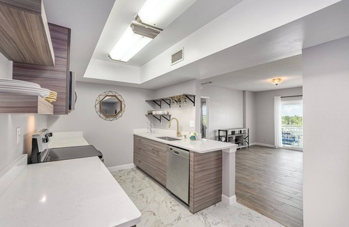 South Patrick Shores Condominio | Welcoming ocean front 2-bedroom condo in Satellite Beach.