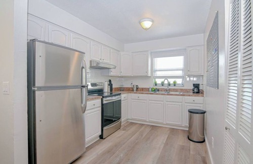 North Hyde Park Casa | Welcoming The Bayside Retreat Tampa Unit A - 2 bedrooms 1 bathroom