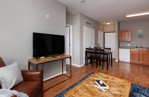 Ames Apartamento | University Retreat + Pool + Gym (Ames)