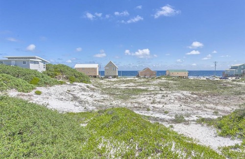 Surf Side Shores Casa | Well and Fair by Meyer Vacation Rentals