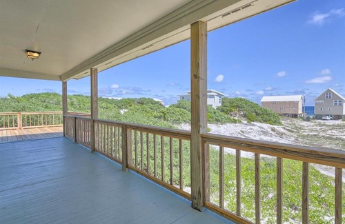 Surf Side Shores Casa | Well and Fair by Meyer Vacation Rentals
