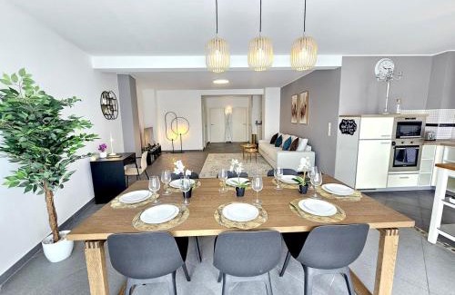 Hollerich Apartamento | Well-Appointed 2BR flat with terrace&parking-HOL127