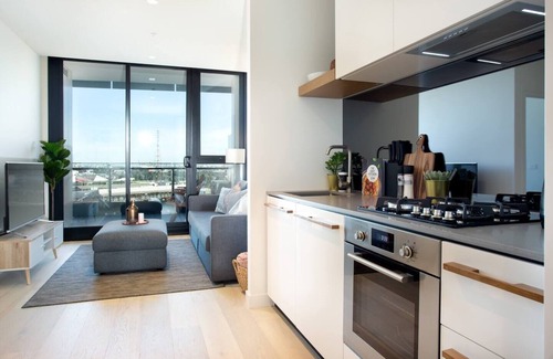 West Melbourne Apartamento | Well connected North Melbourne Escape with Balcony