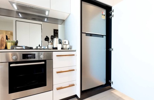 West Melbourne Apartamento | Well connected North Melbourne Escape with Balcony