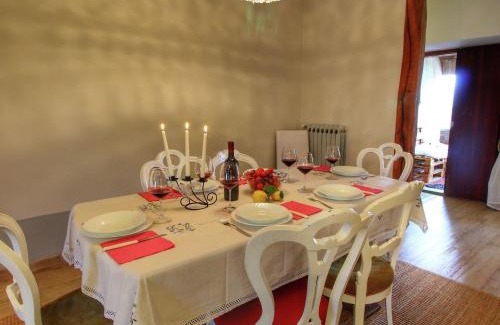 Gallina Casa | Well-equipped Holiday Home in SPEDALETTO Italy with Private Pool