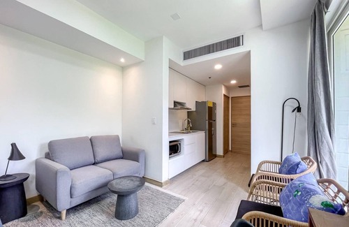 Crawfish Rock Condominio | Well Equipped Studio in Roatan's Tallest Tower