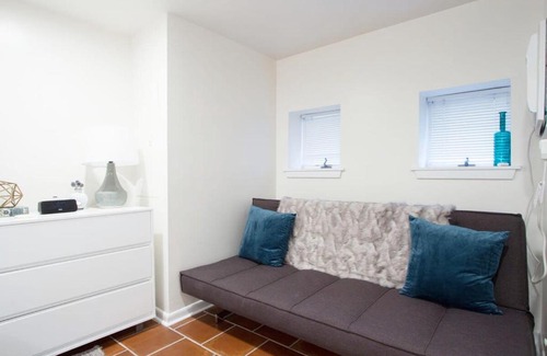 Logan Circle Apartamento | WELL-EQUIPPED STUDIO APT - WALK TO METRO SUBWAY
