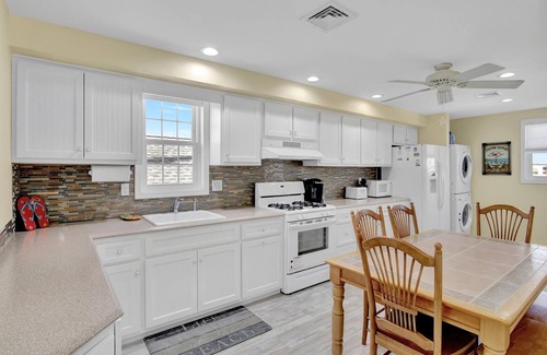Seaside Heights Casa | Escapada junto al mar! Perfecto para familias / parejas. A 2 cuadras de la playa!