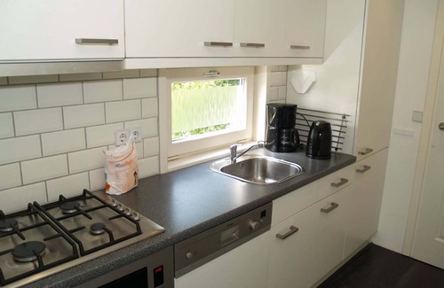 Dordtse Biesbosch Chalet De Esquí | Chalet bien cuidado cerca del Biesbosch