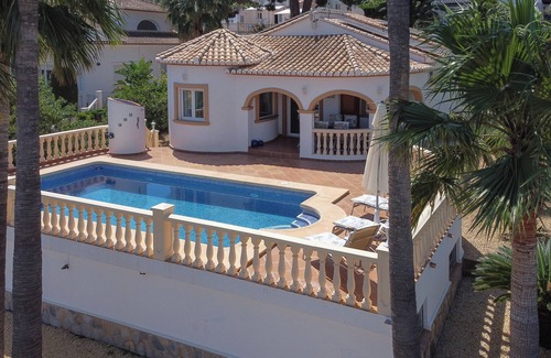 Denia Villa | Bien mantenido casa con fabulosas vistas sobre la bahía de Denia