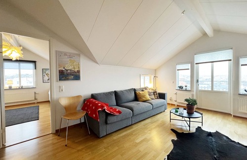 Skaerhamn Casa | Well laid out villa in central Skärhamn, Tjörn | SE09050