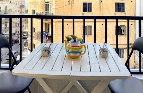 Qawra Apartamento | Well Located Apt Bugibba St Paul's Bay