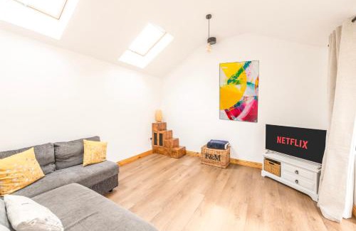Tickenham Casa | Well-located countryside cottage