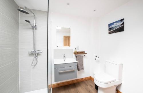 Tickenham Casa | Well-located countryside cottage
