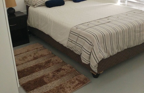 Flamingo Vlei Apartamento | BIEN UBICADO PISOS TOTALMENTE AMUEBLADOS EN LA HERMOSA CIUDAD DEL CABO. !