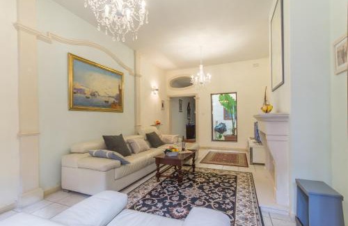 Kalkara Casa | Well Located Townhouse & Courtyard Kalka - Happy Rentals